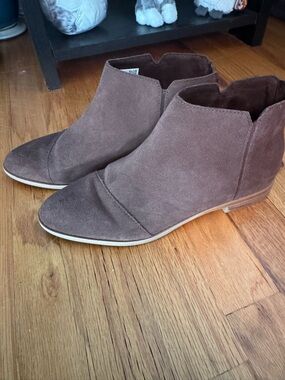 Womens Toms Rylie Brown Suede Ankle Boots